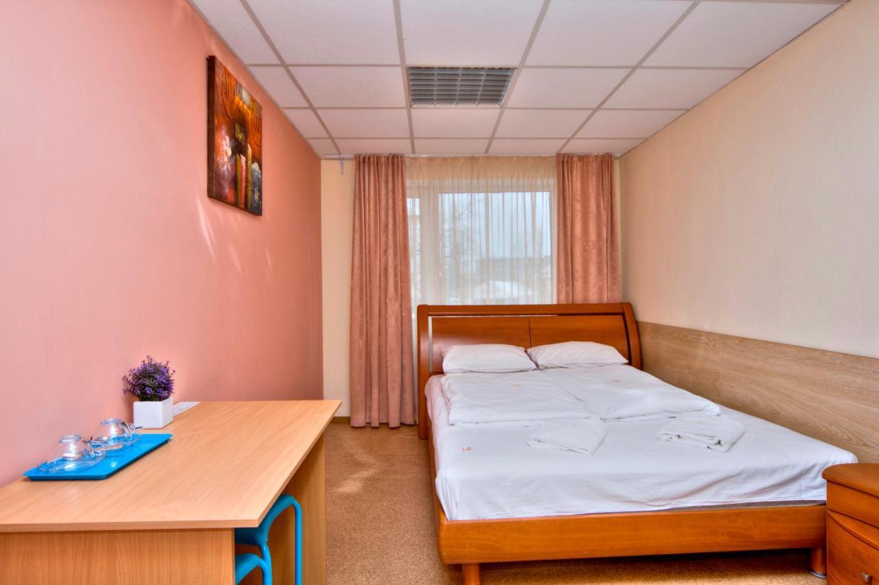 Hostel Podolski Plus Κίεβο Εξωτερικό φωτογραφία