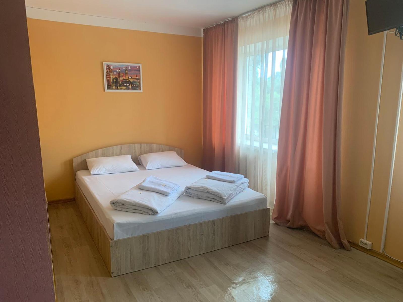 Hostel Podolski Plus Κίεβο Εξωτερικό φωτογραφία
